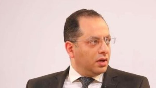  وليد رمضان، نائب رئيس شعبة الاتصالات والمحمول