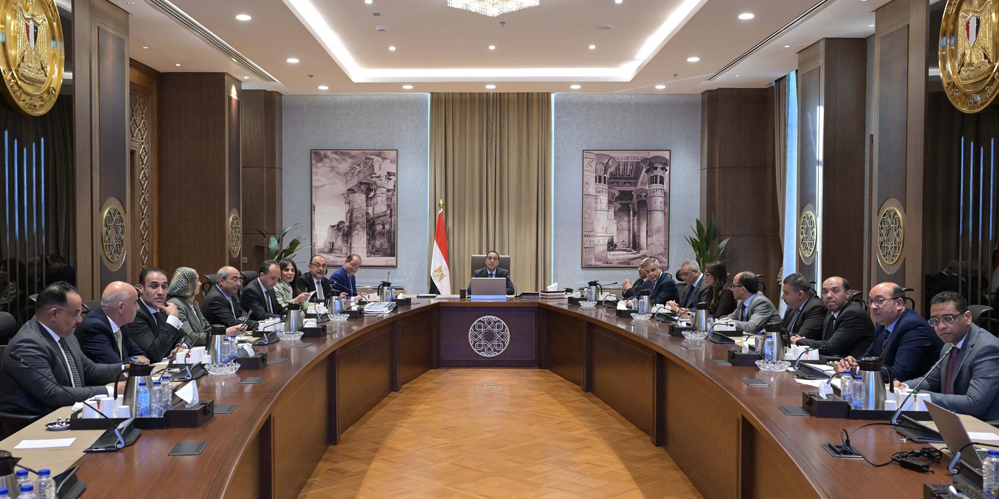 اجتماع رئيس الوزراء اليوم