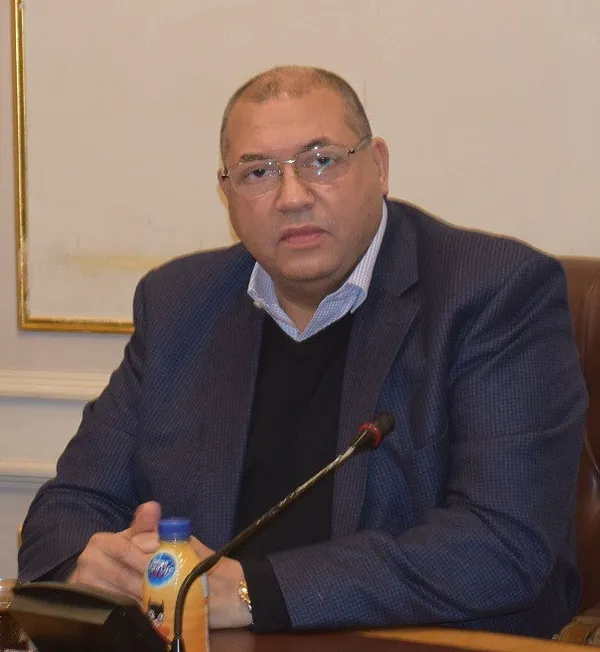  محمد طلعت رئيس شعبة الاتصالات والمحمول