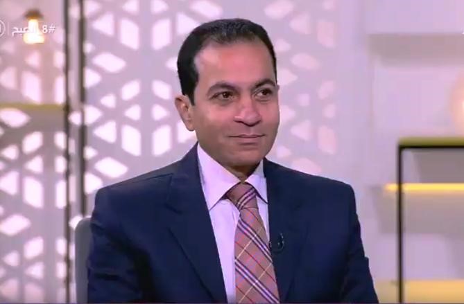 الدكتور هشام إبراهيم أستاذ التمويل والاستثمار