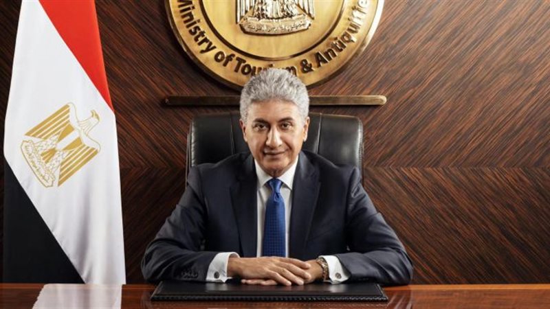 شريف فتحي وزير السياحة والآثار