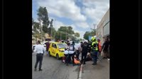 عملية حيفا اليوم.. إصابة شخصين بجروح خطيرة في حادث طعن 