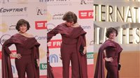 سولاف فواخرجي تتألق على السجادة الحمراء بمهرجان القاهرة السينمائي 2024
