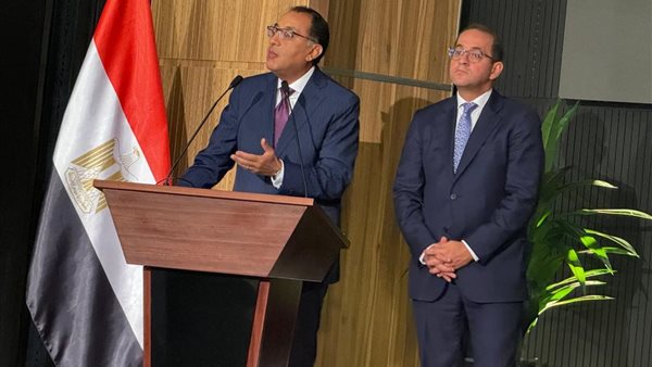 رئيس الوزراء ووزير المالية 