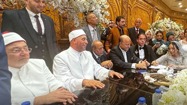 الشيخ خالد الجندى ورمضان عبد الرازق من حفل الزفاف