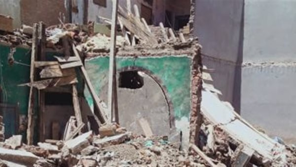 انهيار عقار قديم