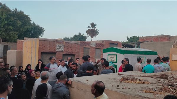 تشيع جنازة 