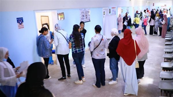 الكشف الطبي لطلاب جامعة القاهرة
