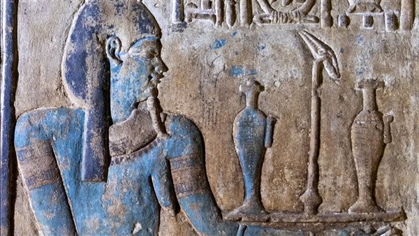 الألوان الأصلية لمعبد إدفو وعدد من النقوش التي تظهر لأول مرة