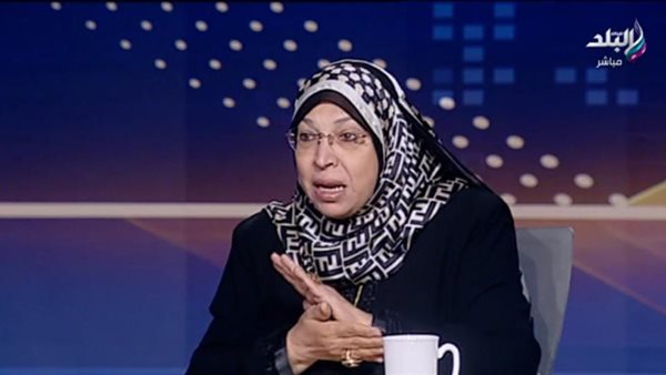 الدكتورة نيفين مختار