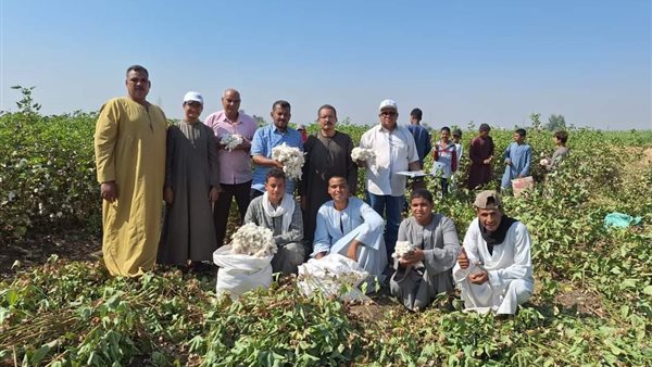 توعية المزارعين