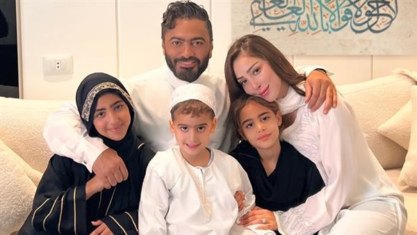 تامر حسني وأسرته