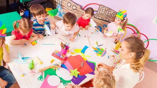 أعمل ايه مع طفلي في أول يوم حضانة