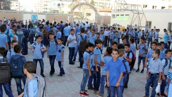 اليوم السبت بدء العام الدراسي الجديد