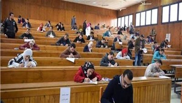 الطلاب في الجامعات