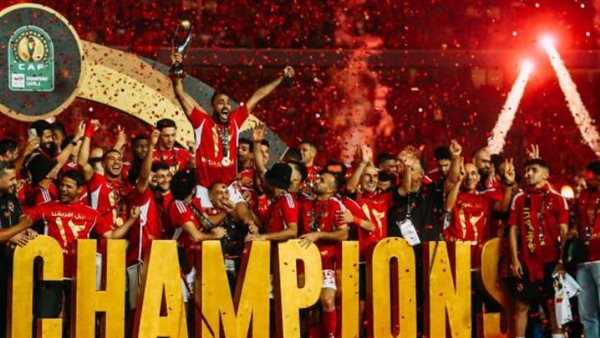 الأهلي يتوج بدوري الأبطال 