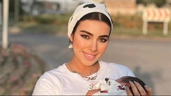 البلوجر هدير عاطف 