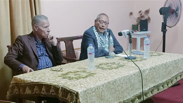 جودة عبد الخالق خلال ترأسه المتندى الثقافي المصري