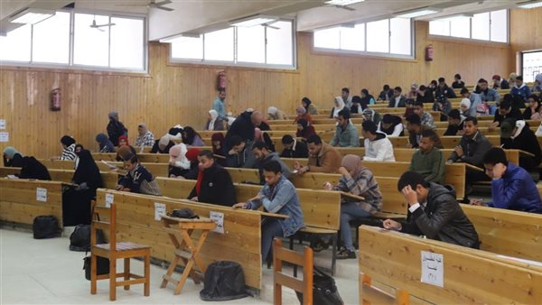 موعد امتحانات الترم الأول 2025 للجامعات