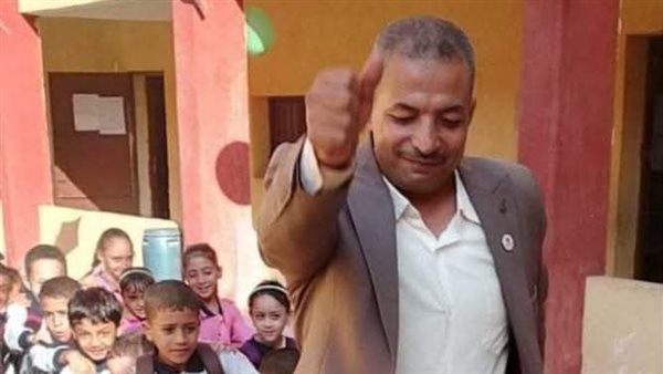 مدير مدرسة منشأة الرضوان الابتدائية 