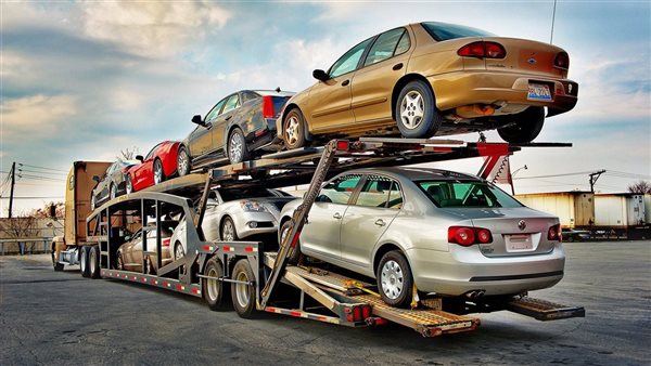 ضوابط جديدة لاستيراد السيارات