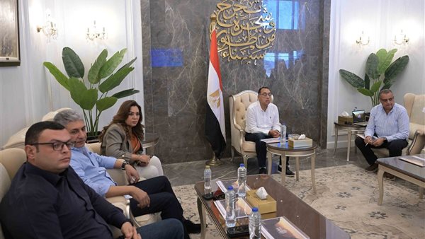 مصطفى مدبولي يتابع مشروع التجلي الأعظم 
