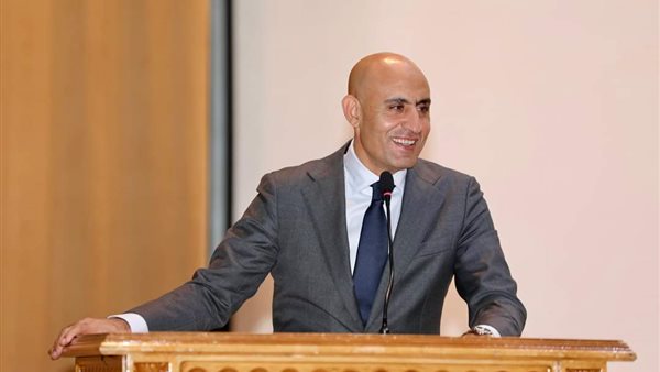 محمد عبداللطيف وزير التربية والتعليم 