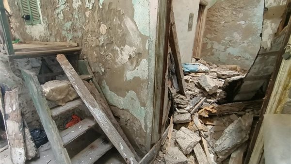  انهيار عقار بحي الجمرك بالاسكندرية