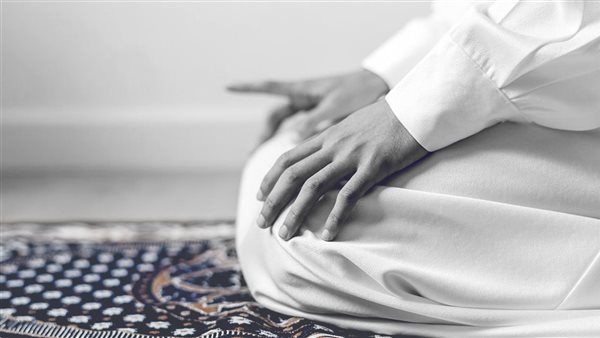 هل يجوز جمع صلاة الظهر مع العصر بسبب العمل