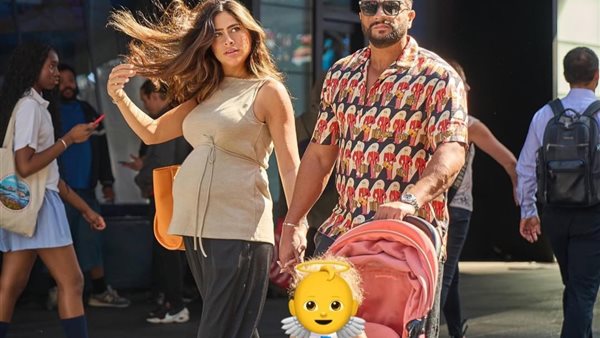 الفنانة هاجر أحمد وزوجها أحمد الحداد وابنتها