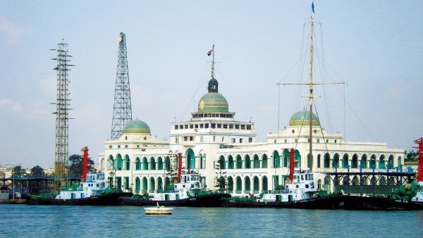 مبني القبة التاريخية