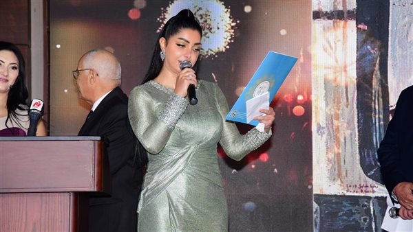 الفنانة كلوديا حنا