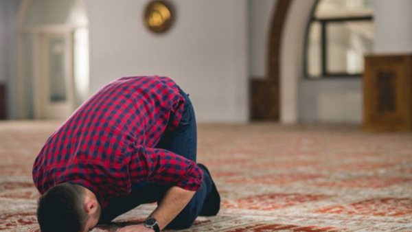 حكم الانقطاع عن الصلاة ثم المواظبة عليها