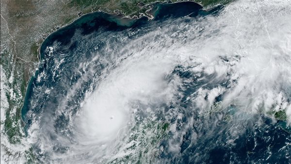 إعصار ميلتون المدمر