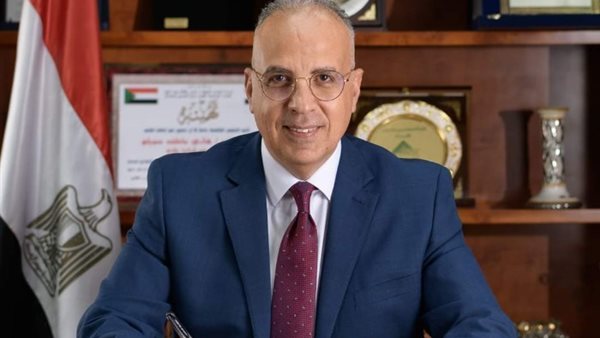 هاني سويلم وزير الموارد المائية
