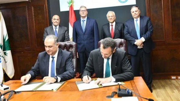 توقيع عقد تأسيس شركة مصرية لنقل الغاز إلى أوروبا
