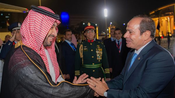 الرئيس السيسي يودع ولي العهد السعودي