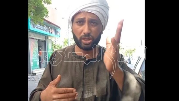 مصطفى عبد الرحيم والد الطفل ضحية الطبيب المستهتر