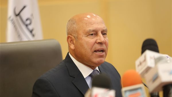 الفريق مهندس كامل الوزير وزير الصناعة والنقل