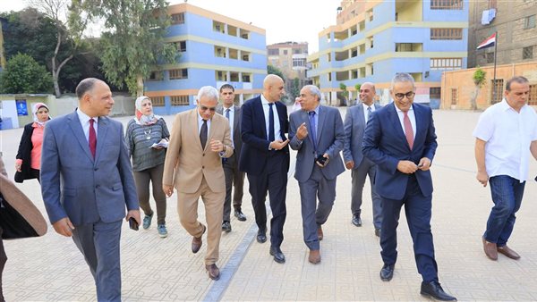 وزير التربية والتعليم يتفقد مدرسة محمد علي الإعدادية 