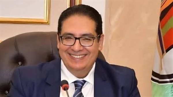 الدكتور محمد سامي عبد الصادق رئيس جامعة القاهرة 
