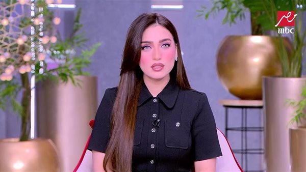 ياسمين عز 