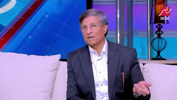 مصطفى يونس لاعب النادي الأهلي السابق