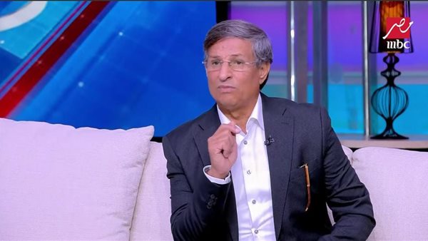 مصطفى يونس لاعب النادي الأهلي السابق