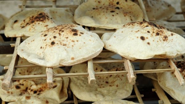 سعر رغيف العيش السياحي بعد زيادة البنزين 