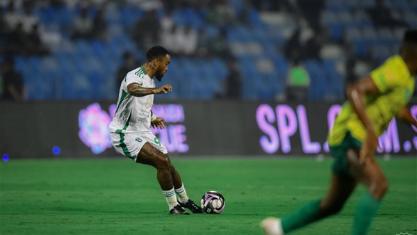 إيفان توني لاعب الأهلي 