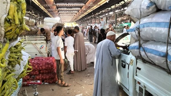 أسعار الخضروات والفاكهة في سوق العبور اليوم