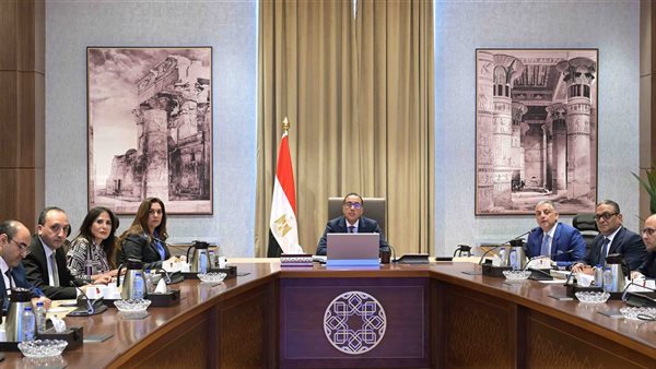 رئيس الوزراء يتابع تنفيذ مشروعات حياة كريمة بالإسماعيلية