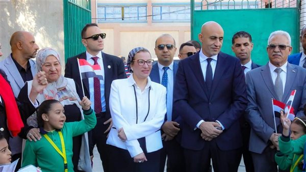 وزيرا التربية والتعليم والبيئة 