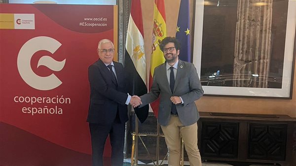 النائب العام يلتقي مدير الوكالة الإسبانية للتعاون الدولي